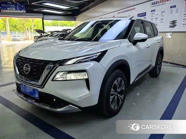Nissan Qijun 2021 Белый из Китая, фото 3