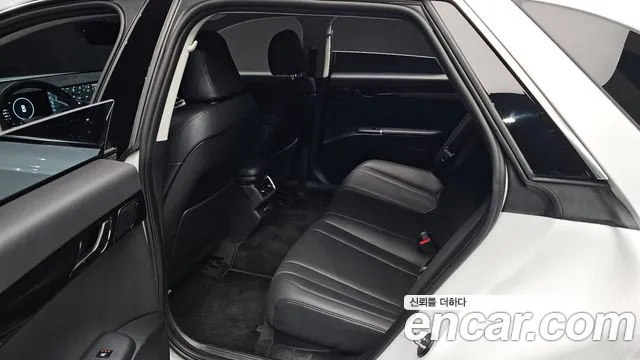 Hyundai Grandeur (GN7) id 2663562 из Кореи 13