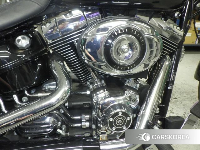 Engine photo