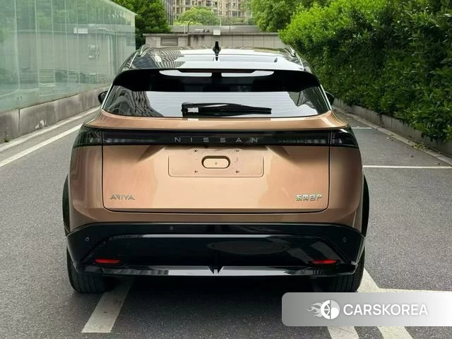 Nissan ARIYA 2023 Шампань из Китая, фото 3