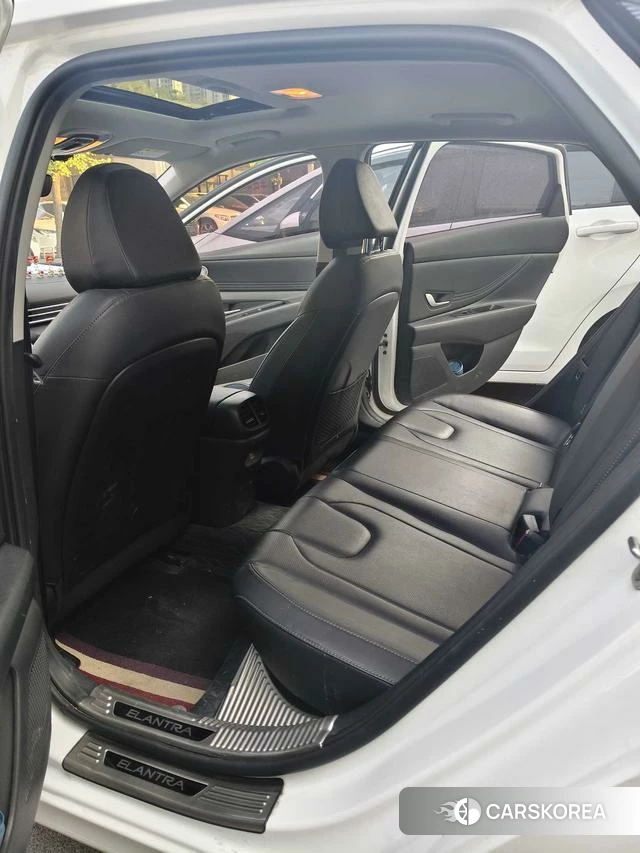 Hyundai Elantra 2022 Белый из Китая, фото 3
