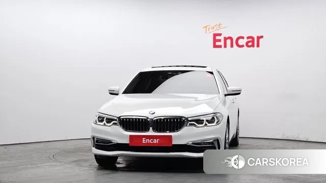 BMW 5 Series (G30) id 3641401 из Кореи 13