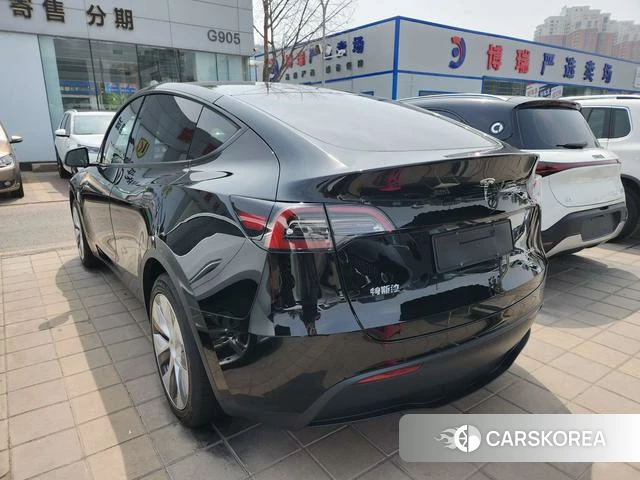 Tesla Model Y 2022 Черный из Китая, фото 4
