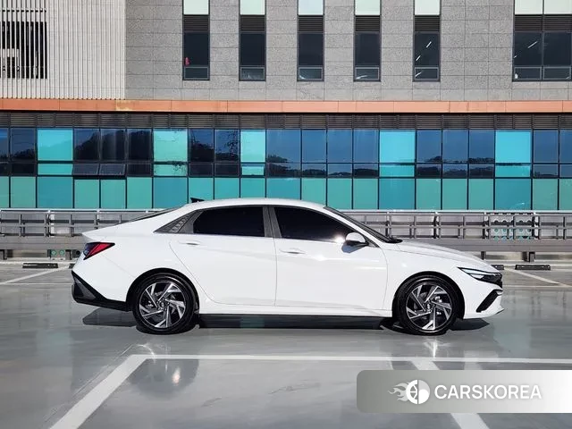 Hyundai The New Avante (CN7) id 3560653 из Кореи 13