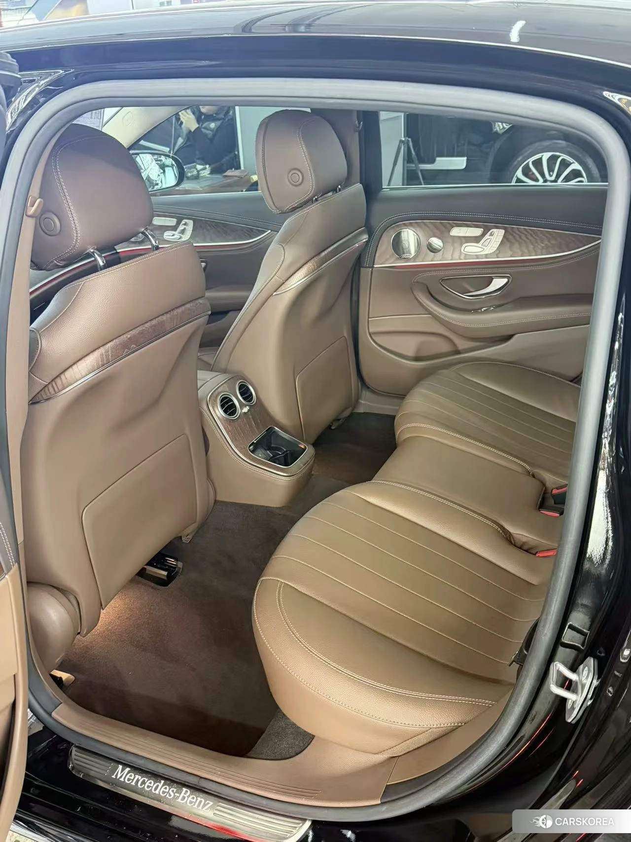 Mercedes-Benz E-class id 4453937 из Китая 9