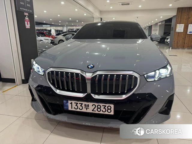 BMW 5 Series (G60) id 4329659 из Кореи 8