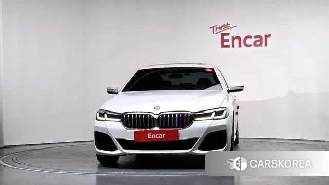 BMW 5 Series (G30) id 3493836 из Кореи 13