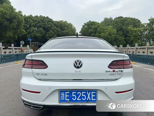 Volkswagen CC 2023 Белый из Китая, фото 4