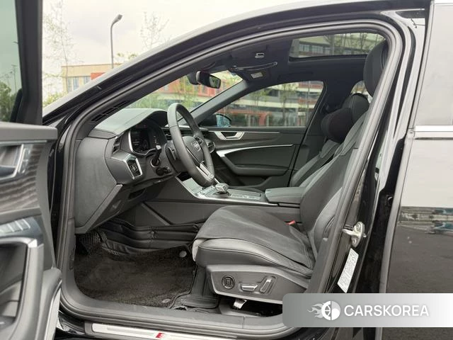 Audi A6L id 4306896 из Китая 7