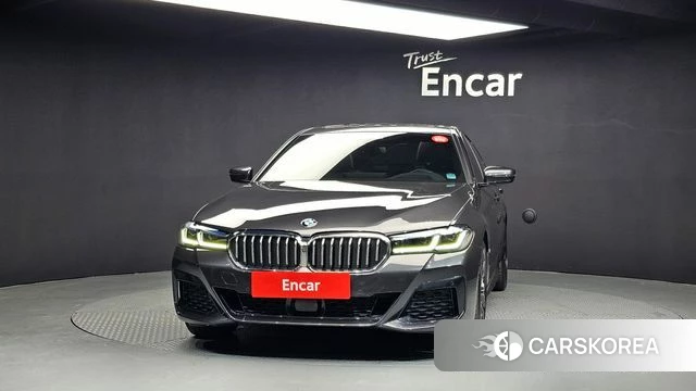 BMW 5 Series (G30) id 3841771 из Кореи 13