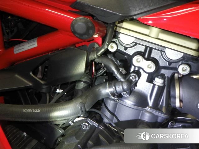 Engine photo