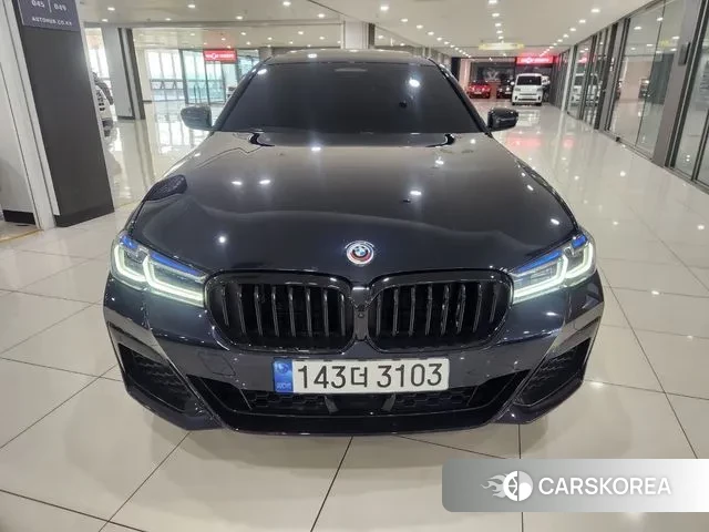 BMW 5 Series (G30) id 3300259 из Кореи 13