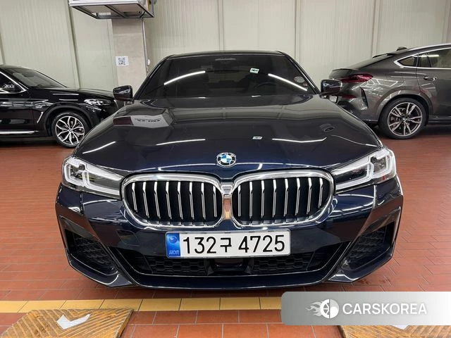 BMW 5 Series (G30) 2022 Черный из Кореи, фото 5
