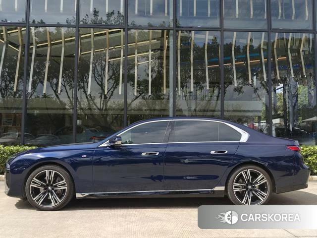 BMW 7 series id 4264044 из Китая 10