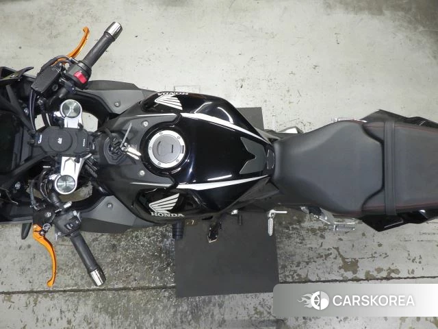 Проданный Honda CBR650R id 3995127 из Японии, фото 17