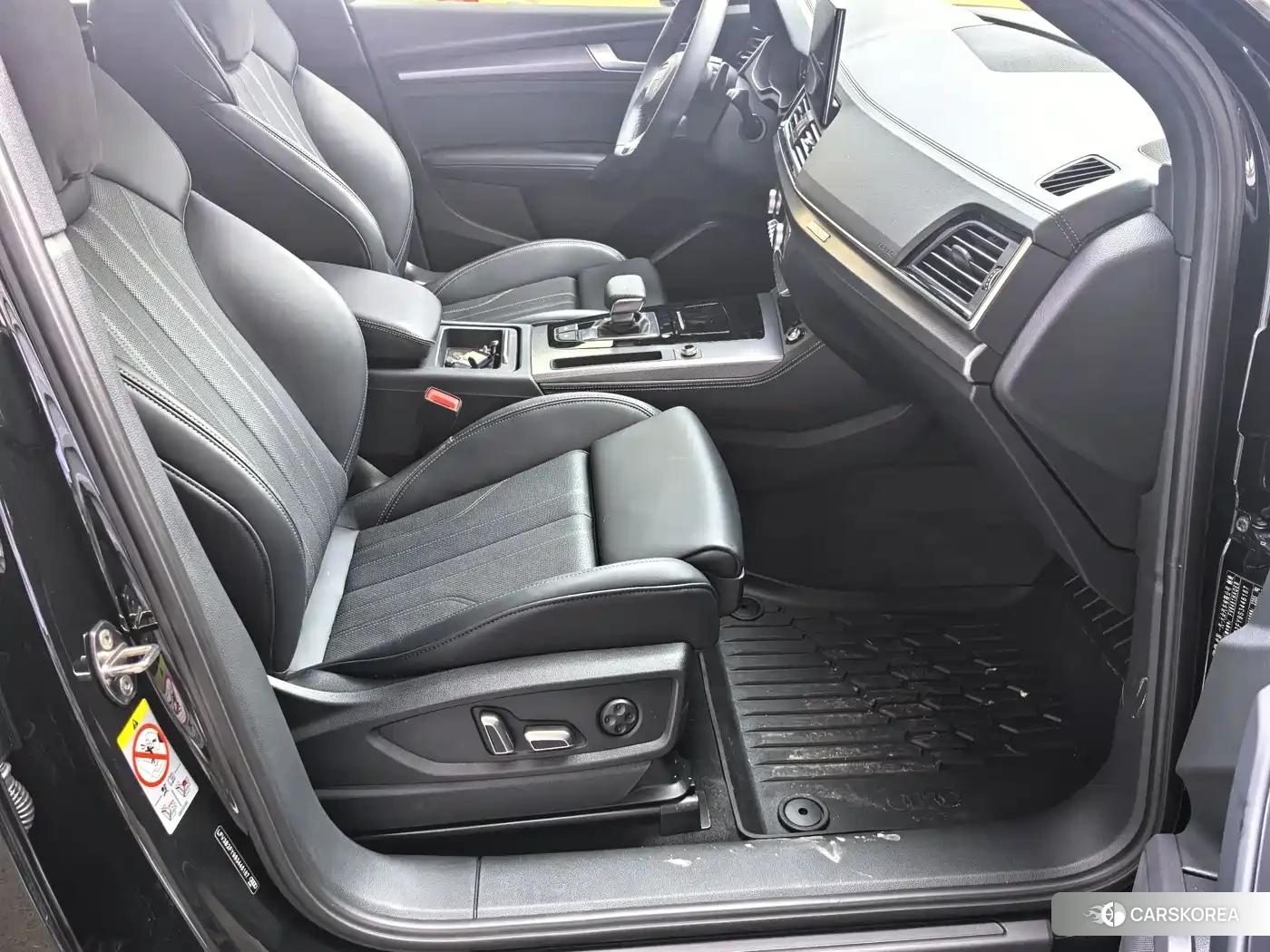 Audi Q5L 2025 Черный из Китая, фото 4