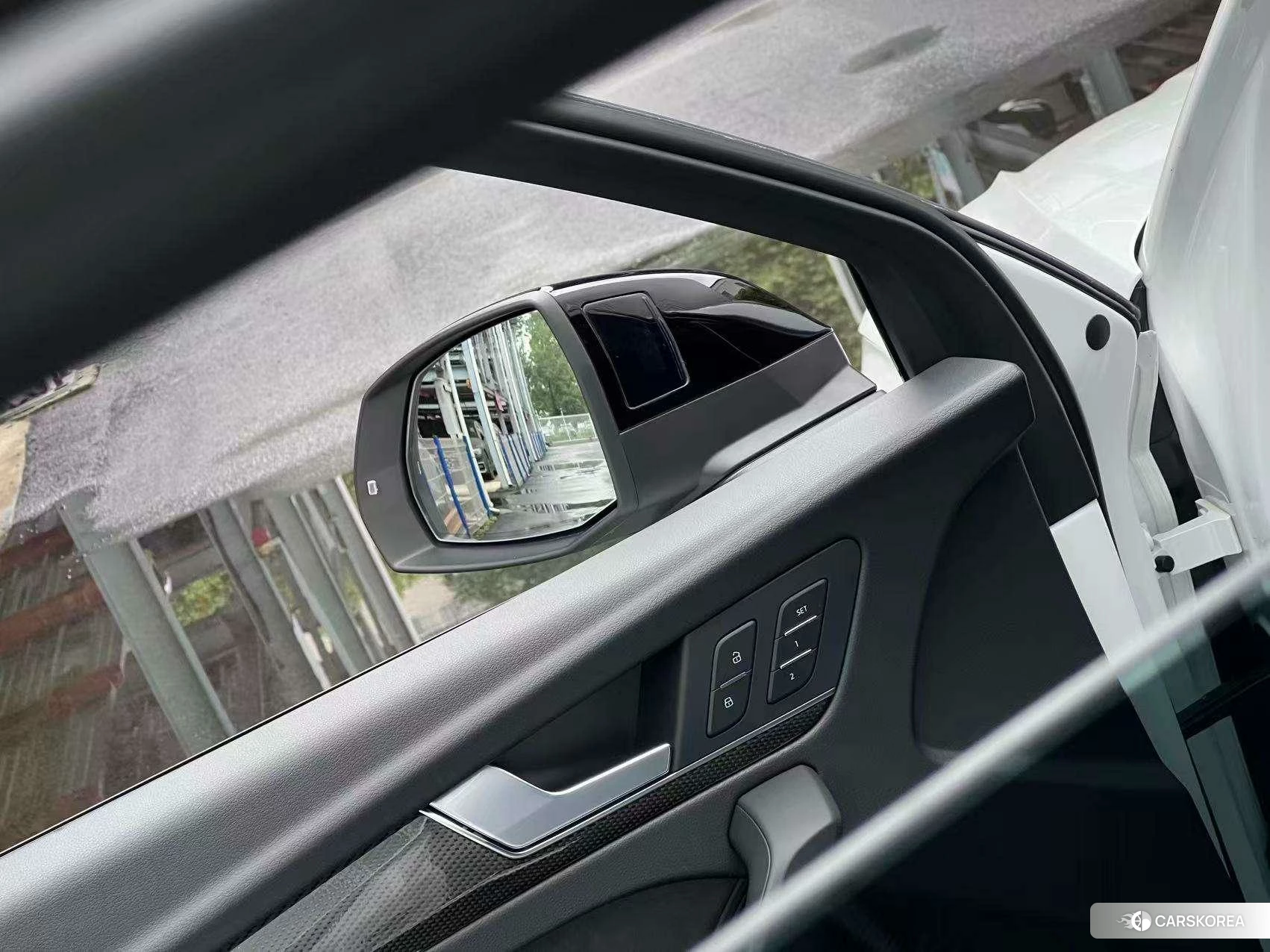 Audi Q5L Sportback id 4486516 из Китая 18