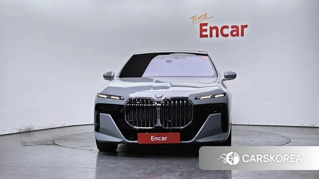 BMW 7 Series (G70) id 3891150 из Кореи 13