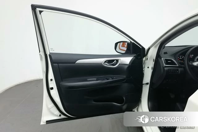 Nissan Xuan Yi id 4210506 из Китая 17