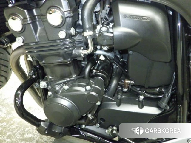 Engine photo