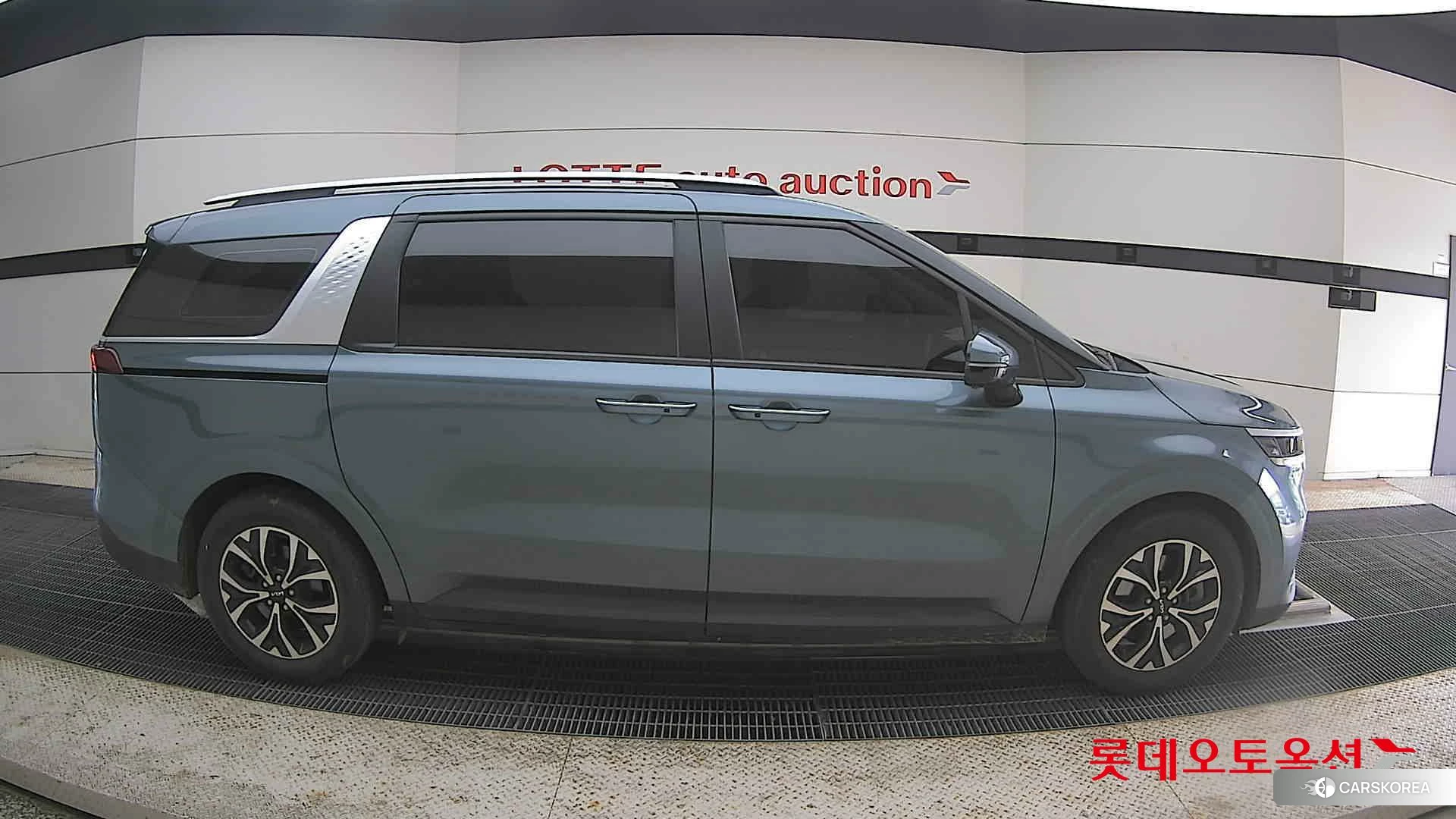 Kia Carnival id 4347343 из Кореи 23
