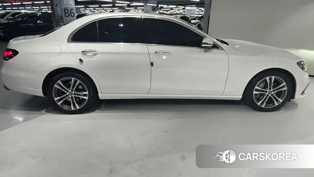 Mercedes-Benz E-Class W213 id 3012315 из Кореи 13