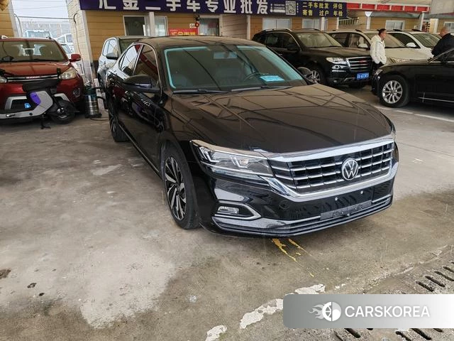 Volkswagen Passat 2023 Черный из Китая, фото 3