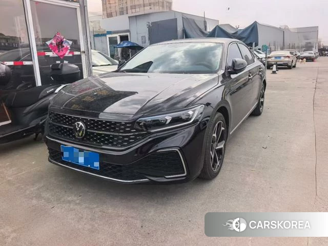 Volkswagen Passat 2024 Черный из Китая, фото 3