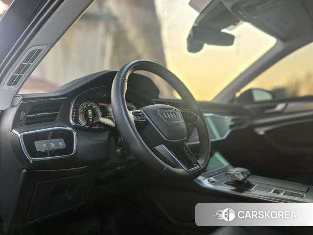 Audi A6L id 4278006 из Китая 13