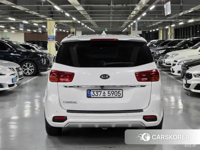 Kia The New Carnival id 3885792 из Кореи 13