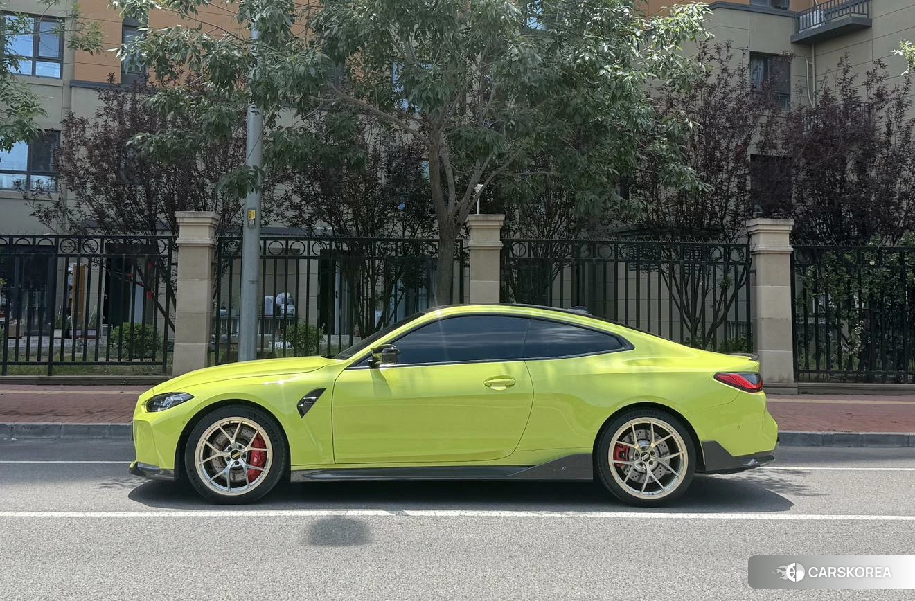 BMW M4 2021 Желтый из Китая, фото 3