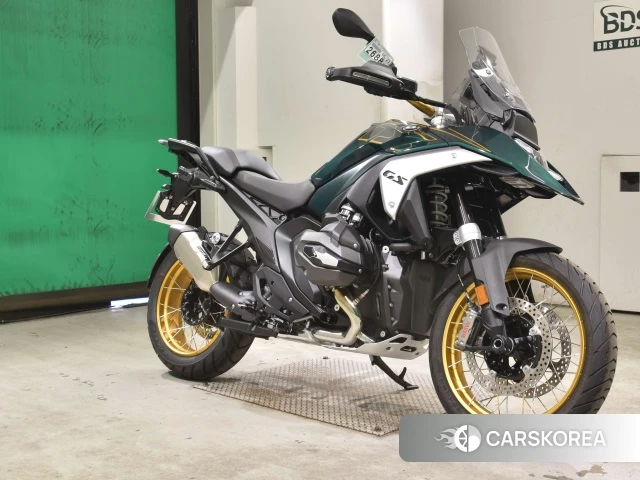 BMW R1300GS 2025 из Японии