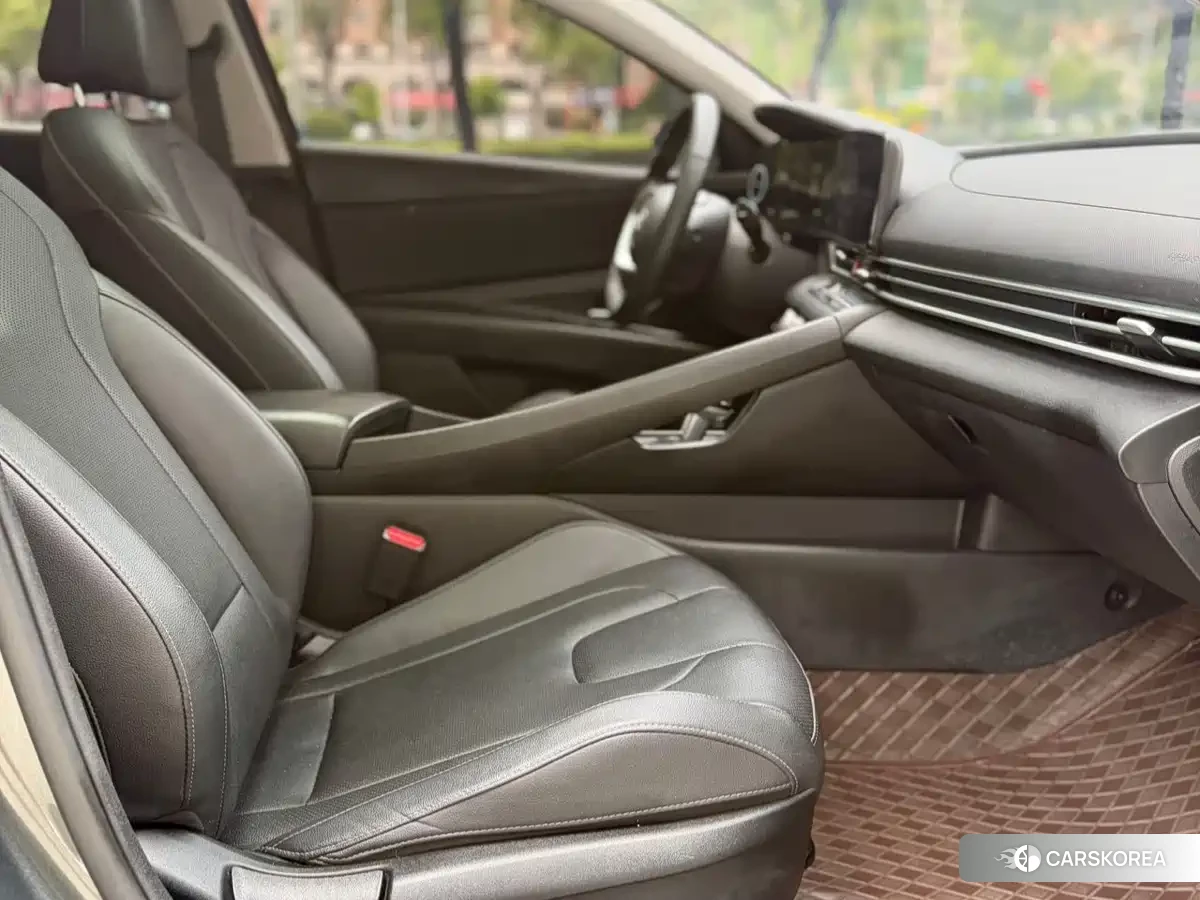 Hyundai Elantra id 4559587 из Китая 16