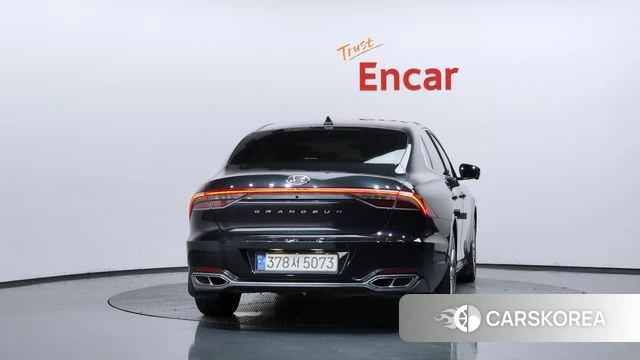 Hyundai The New Grandeur IG Hybrid id 4530111 из Кореи 23