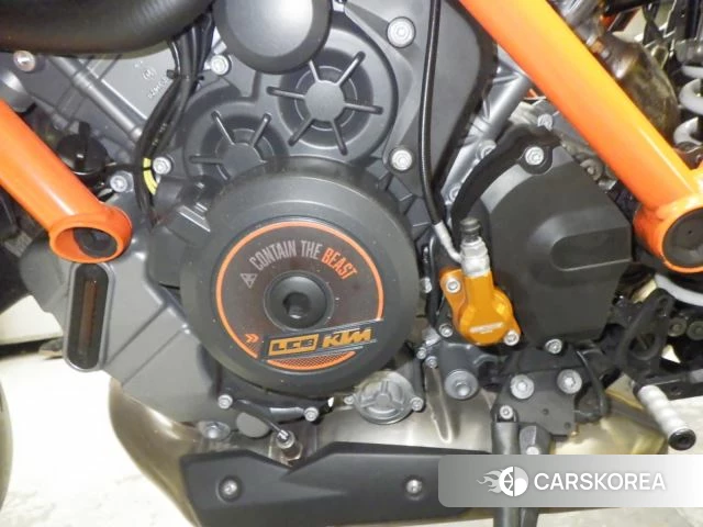 Engine photo