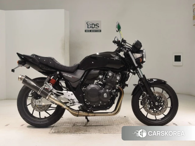Проданный Honda CB400SF ABS 2022 из Японии, фото 2