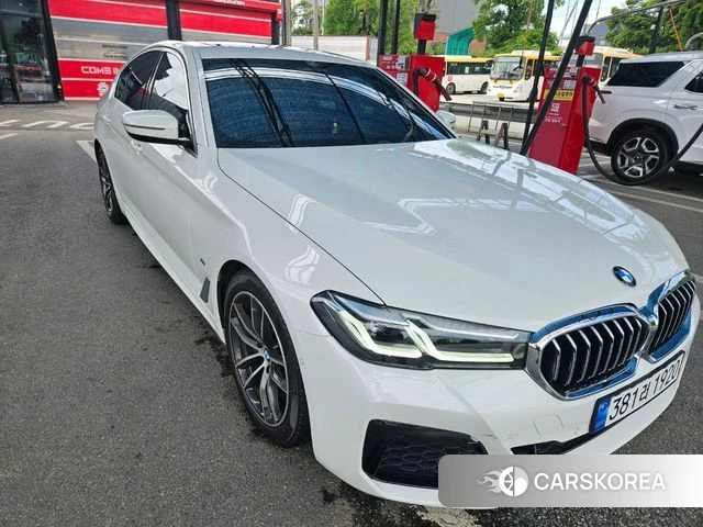 BMW 5 Series (G30) 2022 Белый из Кореи, фото 3