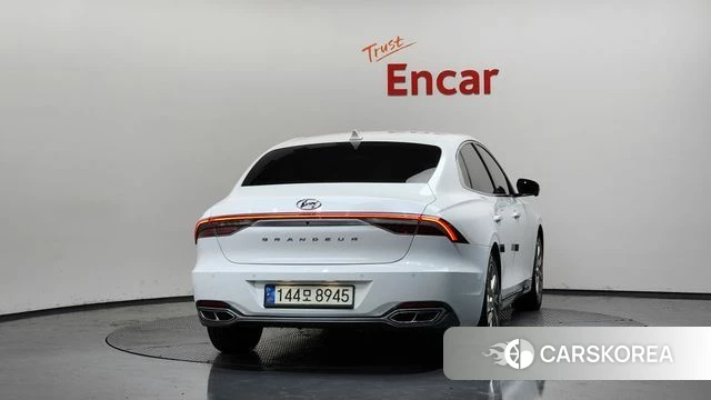 Hyundai The New Grandeur IG Hybrid id 4636906 из Кореи 23