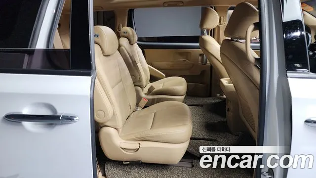 Kia The New Carnival id 2676085 из Кореи 13