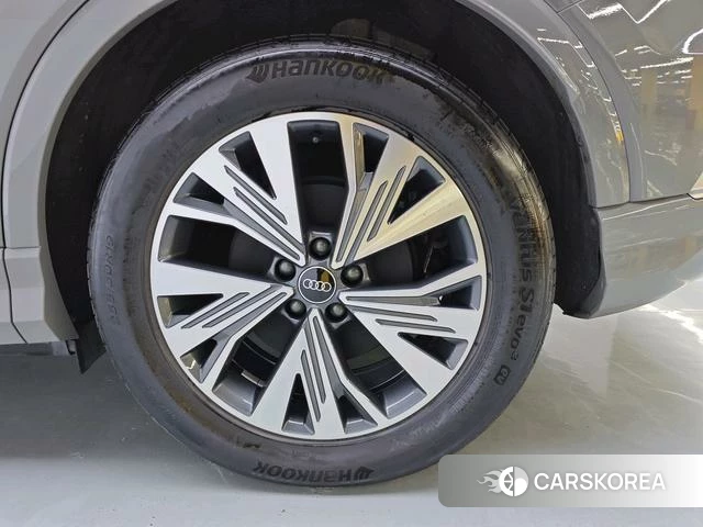 Audi Q4 e-tron id 4222199 из Китая 13