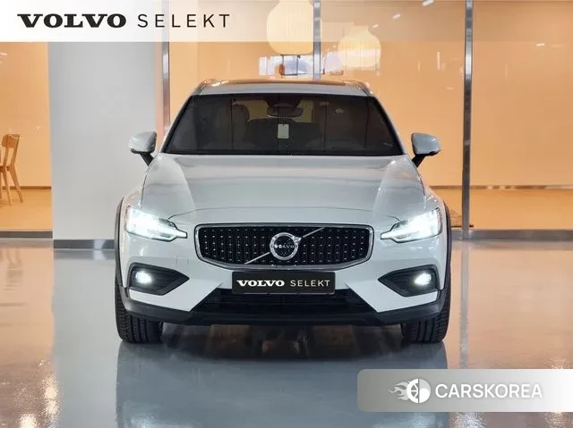 Volvo V60 Cross-Country 2nd Generation id 3426137 из Кореи 13