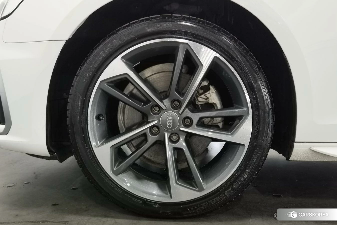 Audi A4L id 4426541 из Китая 17