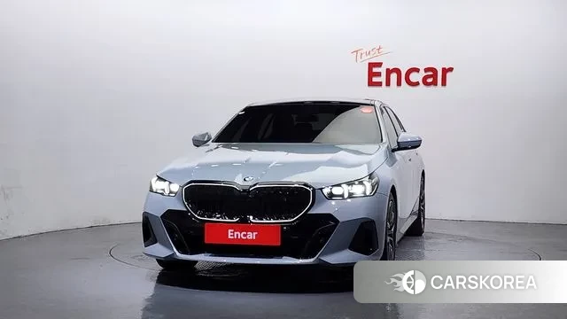 BMW 5 Series (G60) id 3437175 из Кореи 13