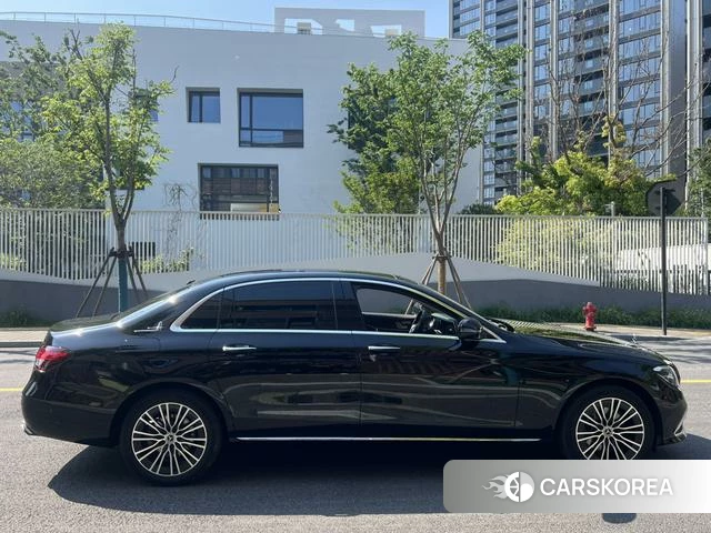 Mercedes-Benz E-class id 4271776 из Китая 8