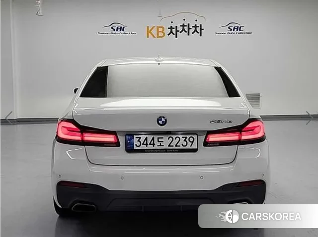 BMW 5 Series (G30) id 3478917 из Кореи 11