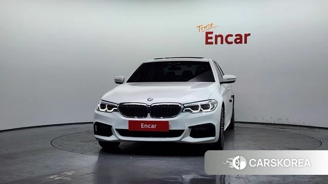 BMW 5 Series (G30) id 4250482 из Кореи 13