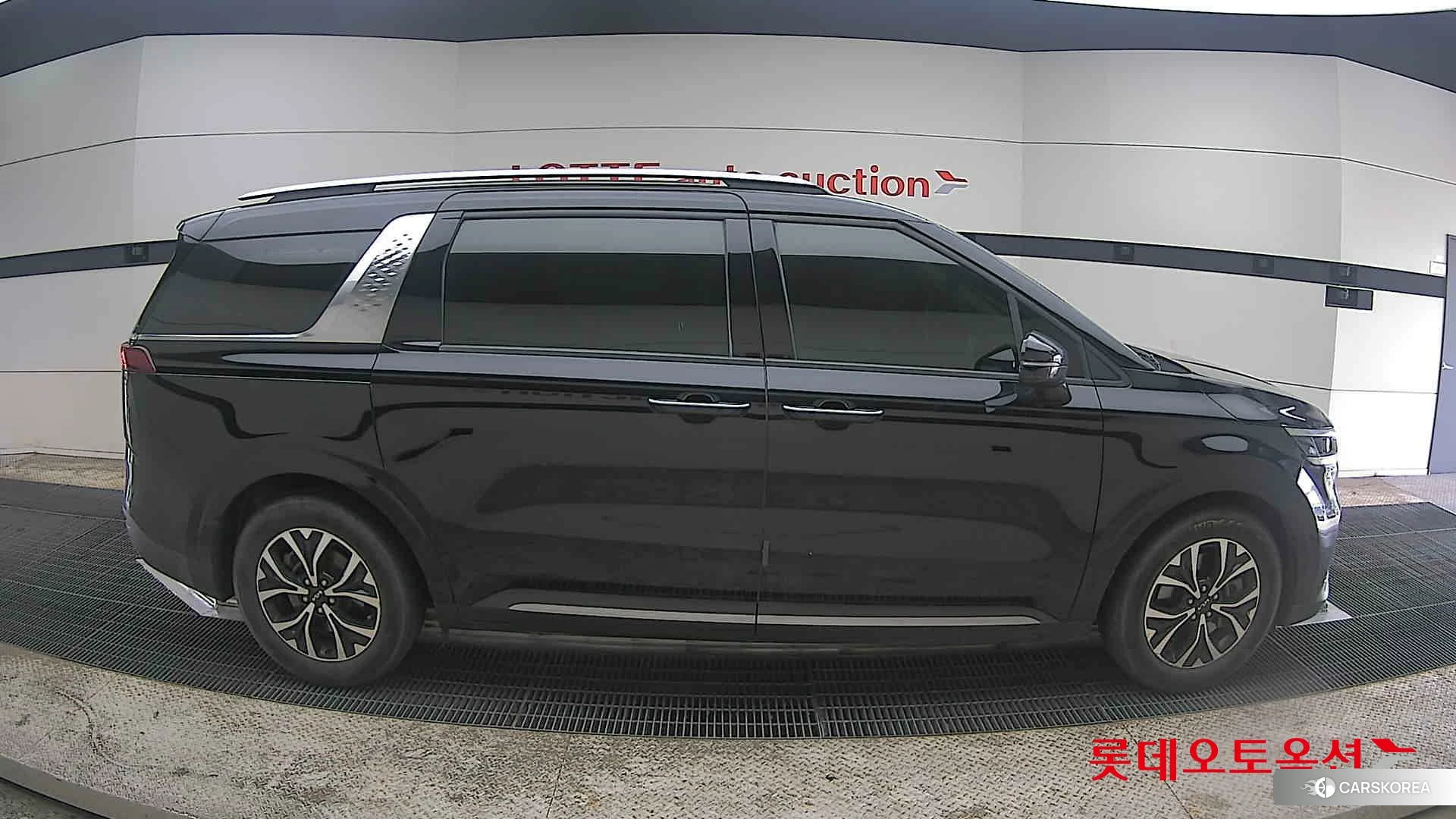 Kia Carnival id 3888402 из Кореи 23