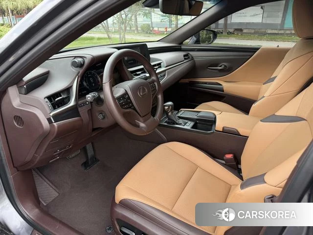 Lexus ES id 4298256 из Китая 10