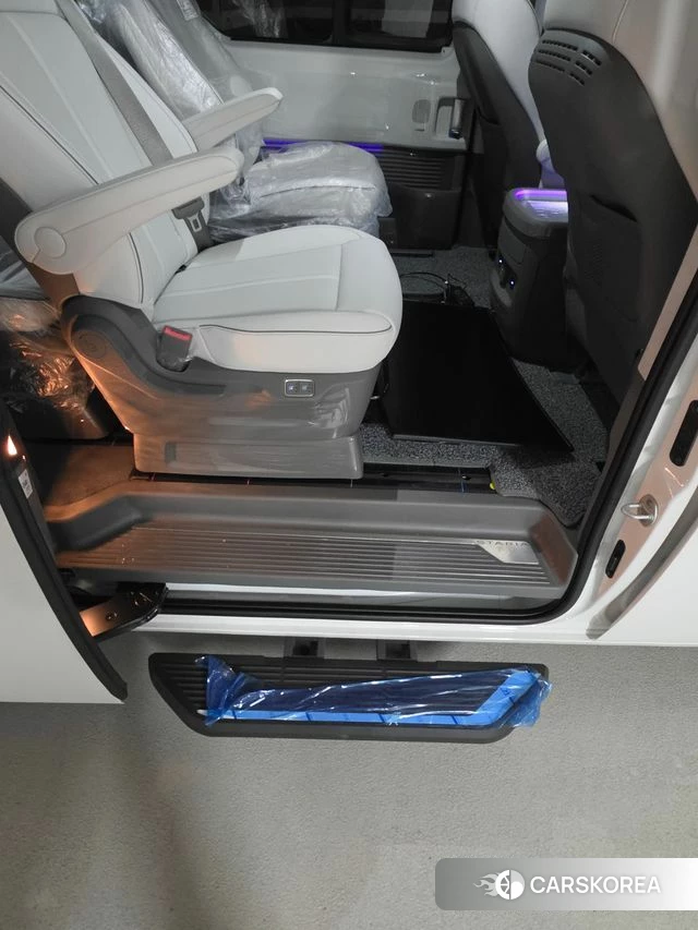 Hyundai Staria 2025 Белый из Кореи, фото 3