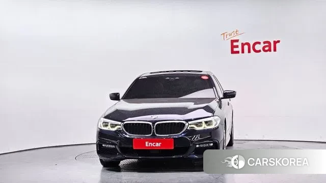 BMW 5 Series (G30) id 3408282 из Кореи 13